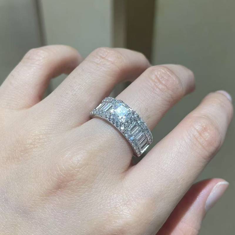 豪华枕形Women's RingS925银镀白金定制选款主石Moissanite1.0ct/副石高碳钻